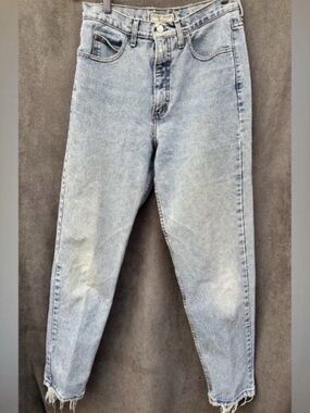 Guess Light Blue High-Rise Cropped Jeans with Frayed Hem